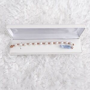 pretty 14kgf rose gold cultured pearl bracelet